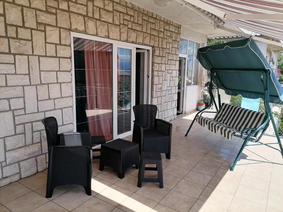 Apartman Marijana โนวีวีโนดอลสกี ภายนอก รูปภาพ